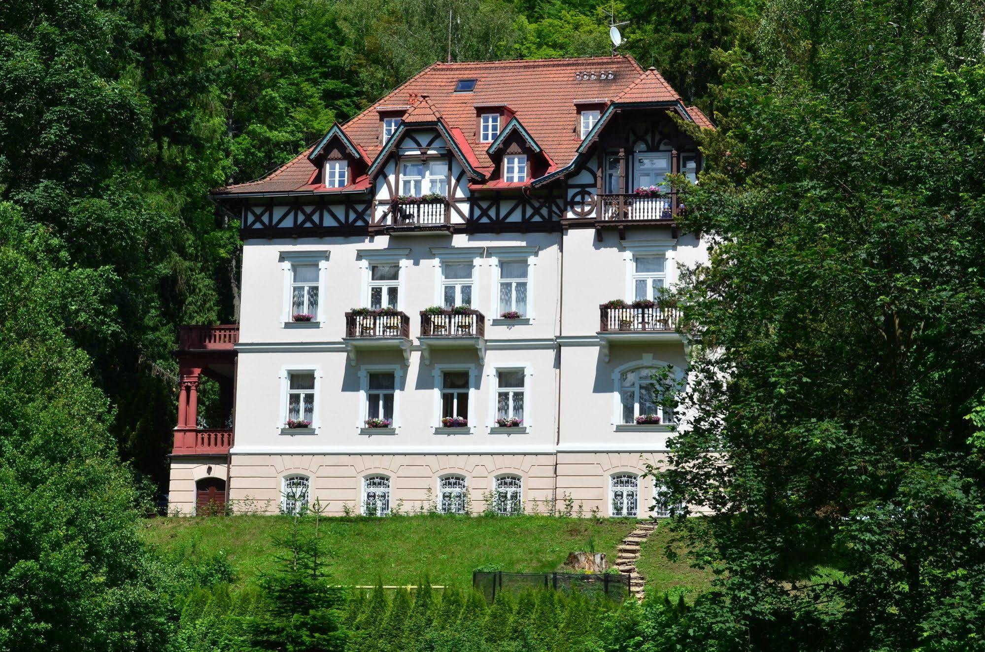 Sant Georg Garni Marianske Lazne Exterior foto