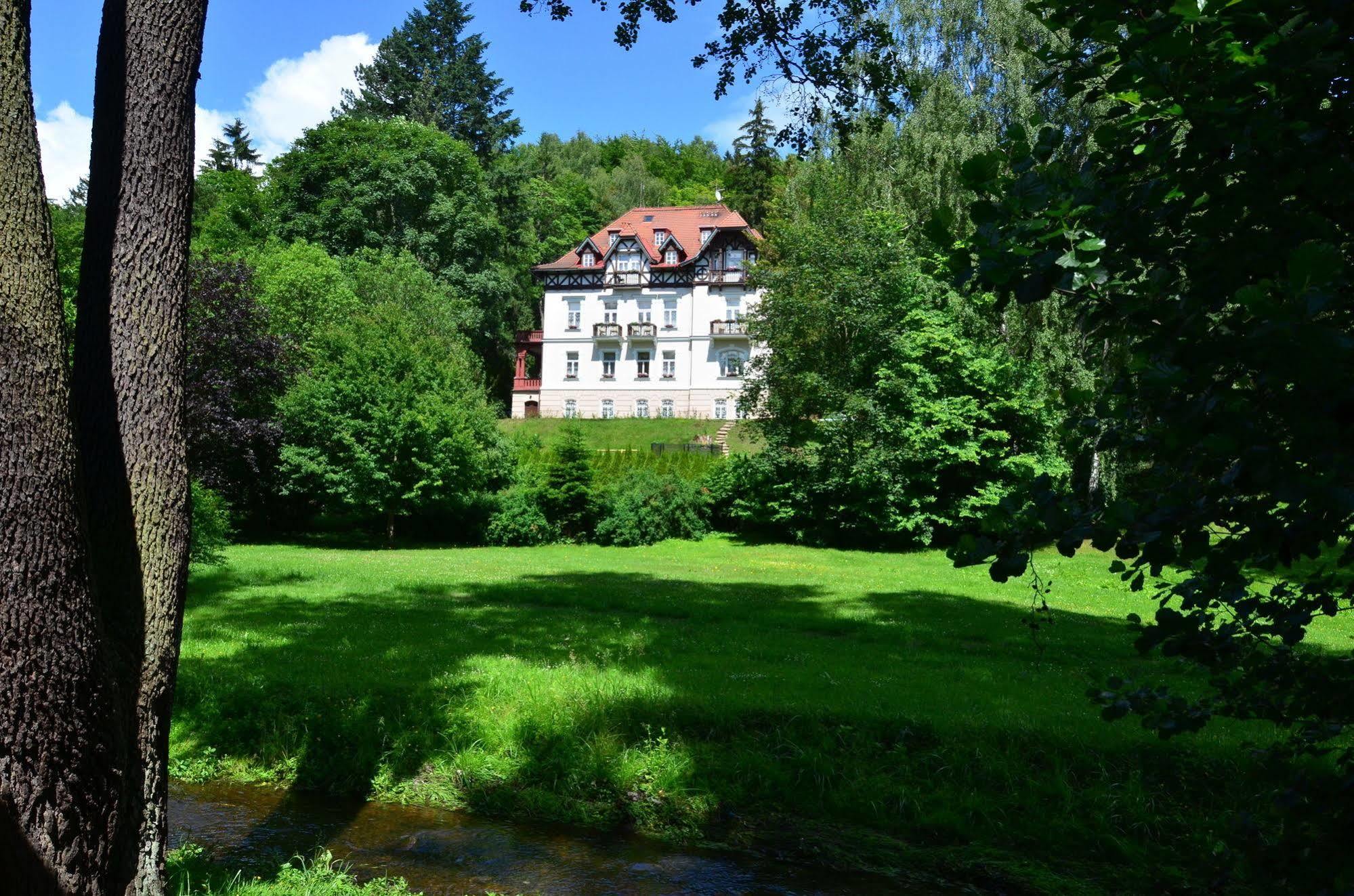 Sant Georg Garni Marianske Lazne Exterior foto